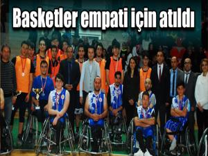 Basketler empati için atıldı