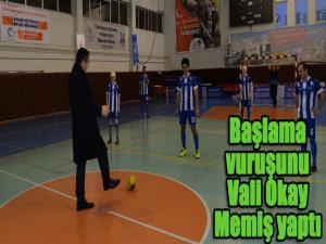 Başlama vuruşunu Vali Okay Memiş yaptı