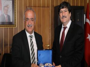 Bitlis Eren Üniversitesi Rektöründen, Prof. Dr. Çomaklıya ziyaret