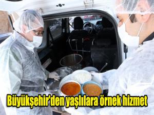 Büyükşehir'den yaşlılara örnek hizmet