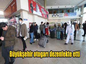 Büyükşehir otogarı dezenfekte etti