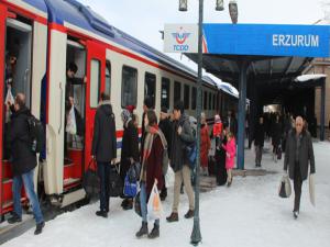 Doğu Ekspresi yolcularından Turizm Trenine tam destek