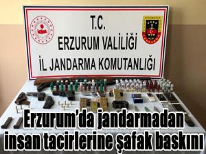 Erzurumda jandarmadan insan tacirlerine şafak baskını