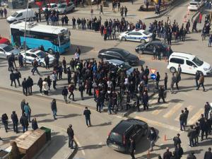 Erzurumda kalabalık iki grup arasında tekme tokat kavga