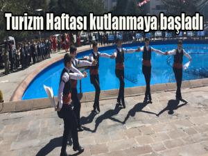 Erzurumda Turizm Haftası, folklor ve Mehter gösterisiyle başladı