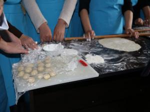 Erzurum İŞKUR, Kilim Dokuma ve Tatlı Ustası (Baklava) Kursu' düzenleyecek