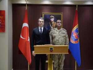 Erzurum Valisi Memiş İl Jandarma Komutanlığı'nı ziyaret etti