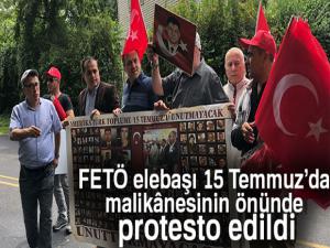 FETÖ elebaşı 15 Temmuzda malikânesinin önünde protesto edildi