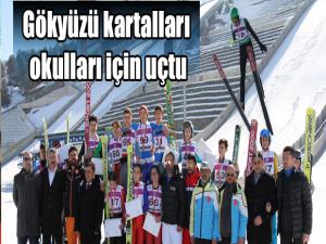 Gökyüzü kartalları okulları için uçtu