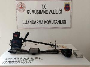 Gümüşhane'de Jandarma ekipleri 70 adet sikke ele geçirdi