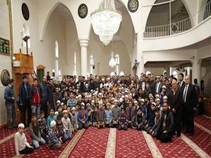 Haydi Çocuklar Camiye projesinde 3 bine yakın çocuk cemaatle namaz kıldı