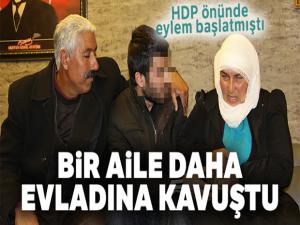HDP önünde eylem başlattı, 6 yıl sonra oğluna kavuştu