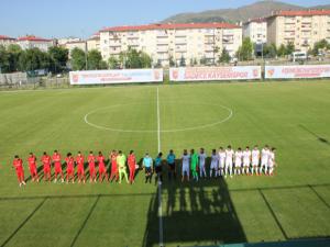 Kayserispor, hazırlık maçında Altınordu'yu 3-2 yendi