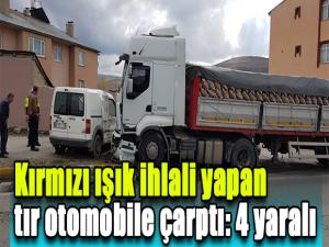 Kırmızı ışık ihlali yapan tır otomobile çarptı: 4 yaralı