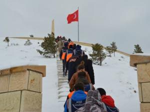 Komutandan Kop Şehitlerine duygulandıran şiir