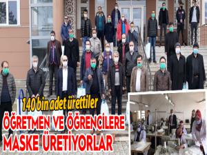 Öğretmen ve öğrencilere maske üretiyorlar