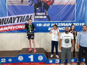 Olurlu Elvin 40 kiloda Türkiye Şampiyonu