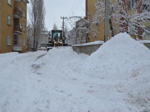  Palandöken Belediyesi kar temizleme çalışmalarına devam ediyor