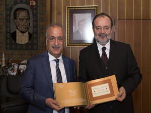 Prof. Dr. Mehmet Görmez Atatürk Üniversitesi öğrencilerine konferans verdi