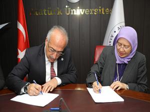 Putra Malezya Üniversitesi ile Yurt Dışı Ortak Diploma programı imza töreni düzenlendi