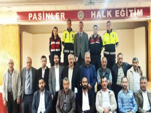 Servis sürücülerine Trafik Semineri verildi