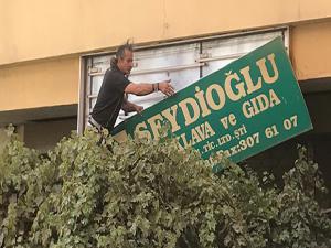 Seydioğlu Baklavaları'nın tabelaları indirildi