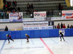Short Track Federasyon Kupası yarışları Erzurumda yapıldı