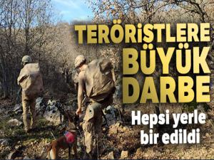 Teröristlere ait sığınak, barınak ve mevziler yerle bir edildi