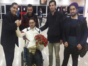 Türkiye Şampiyonu Seven çiçeklerle karşılandı