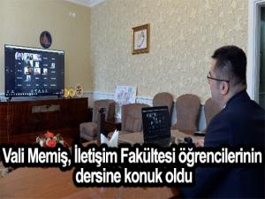 Vali Memiş, İletişim Fakültesi öğrencilerinin dersine konuk oldu