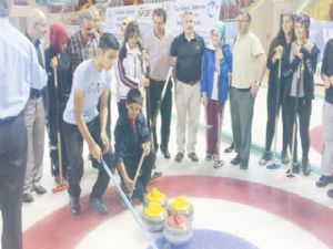 Bedensel engelli curling takımına tam destek