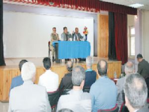 Kaymakam Ada, muhtarlarla bir araya geldi