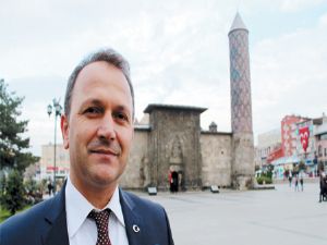 Türetken'den yerli otomobil çıkışı