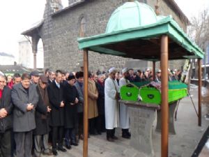KIYASETTİN YÜKSEL SON YOLCULUĞUNA UĞURLANDI
