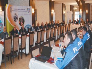 Erzurum polisinden HUZUR TOPLANTISI