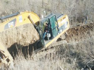 Büyükşehir, kırsalda yol yapıyor