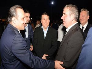 GHEORGHE HAGİ, KULÜP BAŞKANI AV. DEMİRHAN'I TEBRİK ETTİ