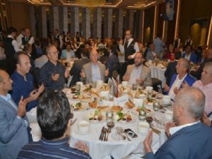 İstanbul'da BB Erzurumspor'un iftar yemeğine yoğun ilgi