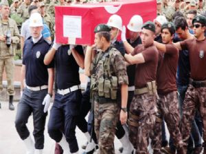 Şehit kardeşi hem ağladı, hem ağlattı