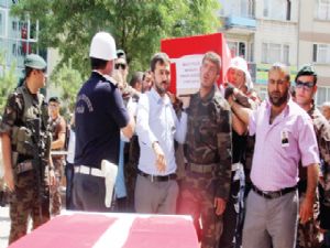 Kimse ağlamasın, oğlumu vatana kurban verdim