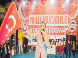 Demokrasi nöbetinde  Alkır'dan ağlatan türkü