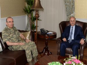 Korgeneral Öngay'dan Vali Azizoğlu'na Veda Ziyareti