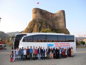 Oltu'dan Çanakkale Şehitlerine Anlamlı Ziyaret