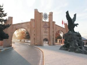 ATA-UNİ'de 100 akademik  personel açığa alındı