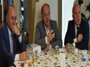 Sağlık Bakanı Akdağ'dan Başkan Sekmen'e Ziyaret