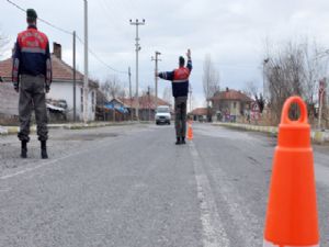 Köprüköy'de 1 PKK'lı, 1'de FETÖ'cü yakalandı