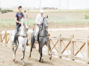 Geleneksel Rahvan At yarışları ERZURUM'DA YAPILACAK