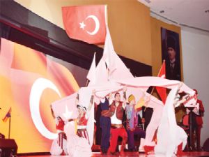 ''Türkçe Aşkı Vatan Aşkı'' büyüledi