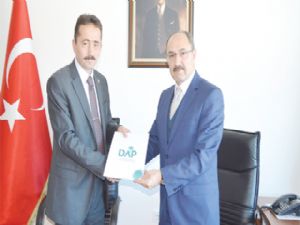 DAP İdaresi ortaöğretim öğrencilerini ünlü yazarlarla buluşturuyor
