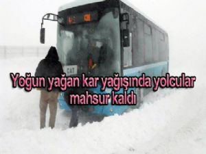 Kar ve tipide yolcular mahsur kaldı, hastalar snowtracklarla kurtarıldı